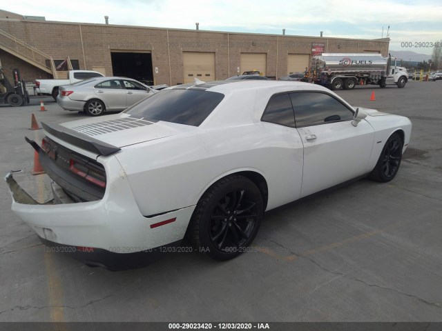 Photo 3 VIN: 2C3CDZBTXJH124162 - DODGE CHALLENGER 