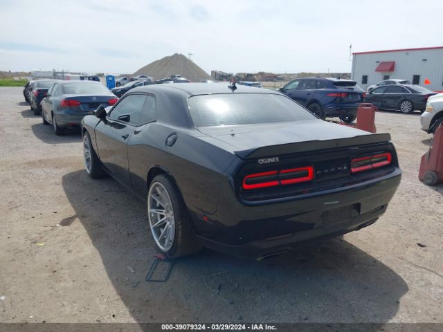 Photo 2 VIN: 2C3CDZBTXJH260212 - DODGE CHALLENGER 