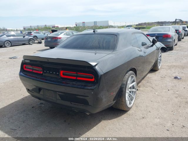 Photo 3 VIN: 2C3CDZBTXJH260212 - DODGE CHALLENGER 