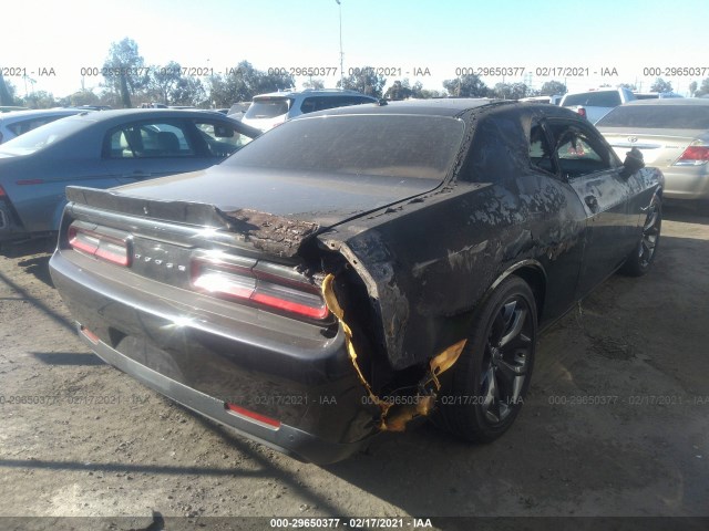 Photo 3 VIN: 2C3CDZBTXKH550922 - DODGE CHALLENGER 