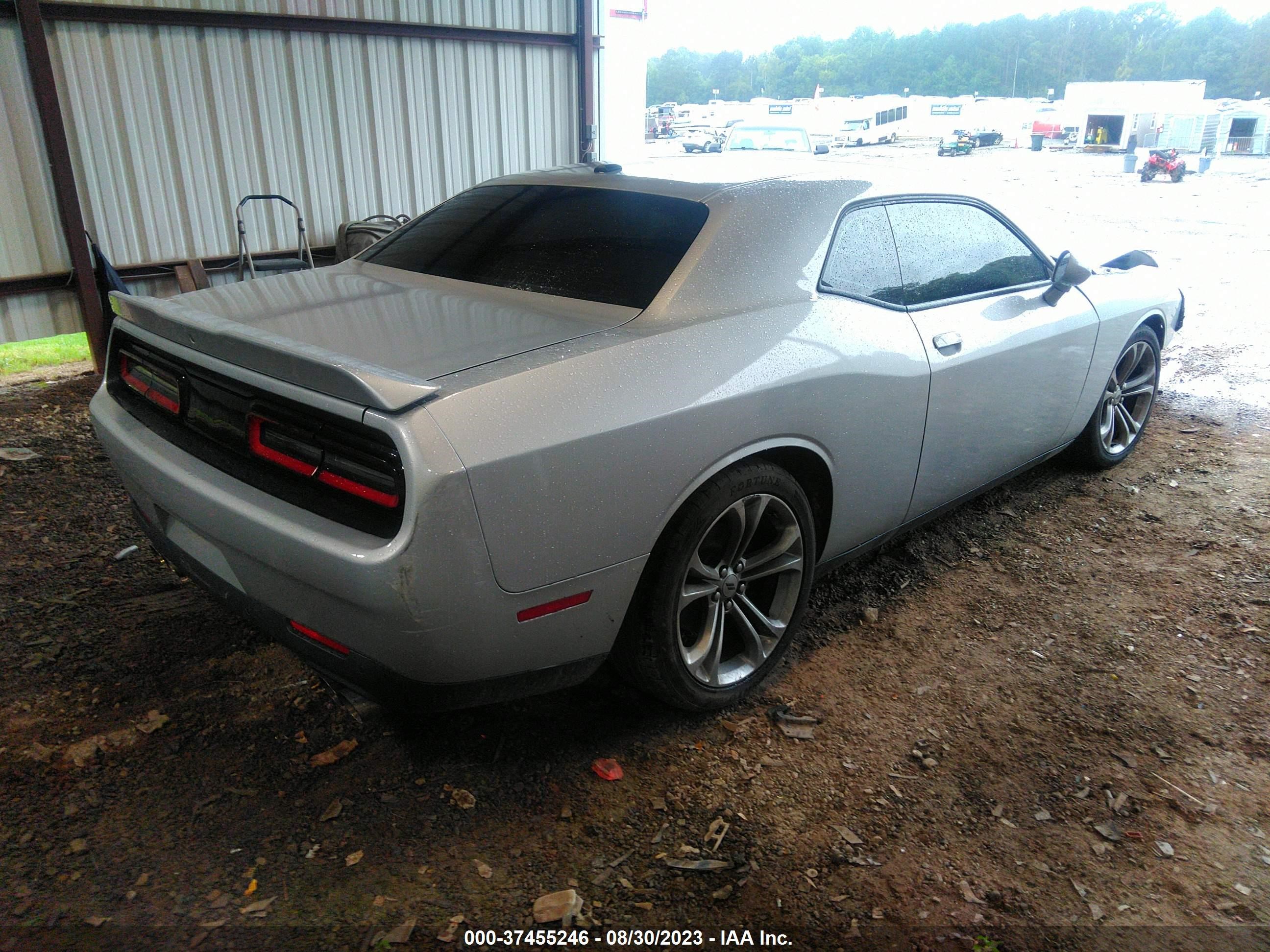 Photo 3 VIN: 2C3CDZBTXLH124715 - DODGE CHALLENGER 