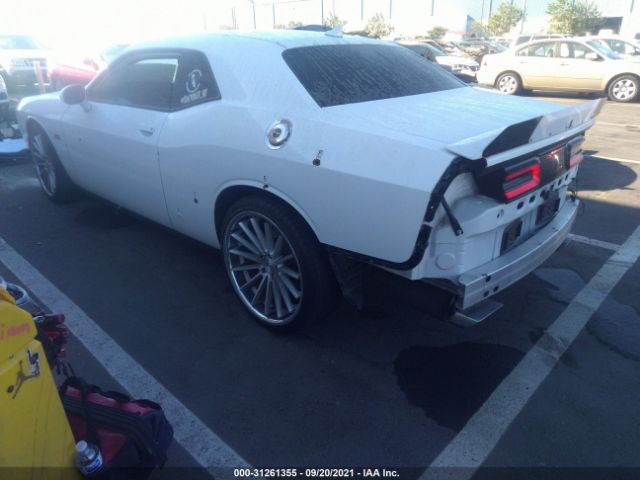 Photo 2 VIN: 2C3CDZDJ0GH315013 - DODGE CHALLENGER 