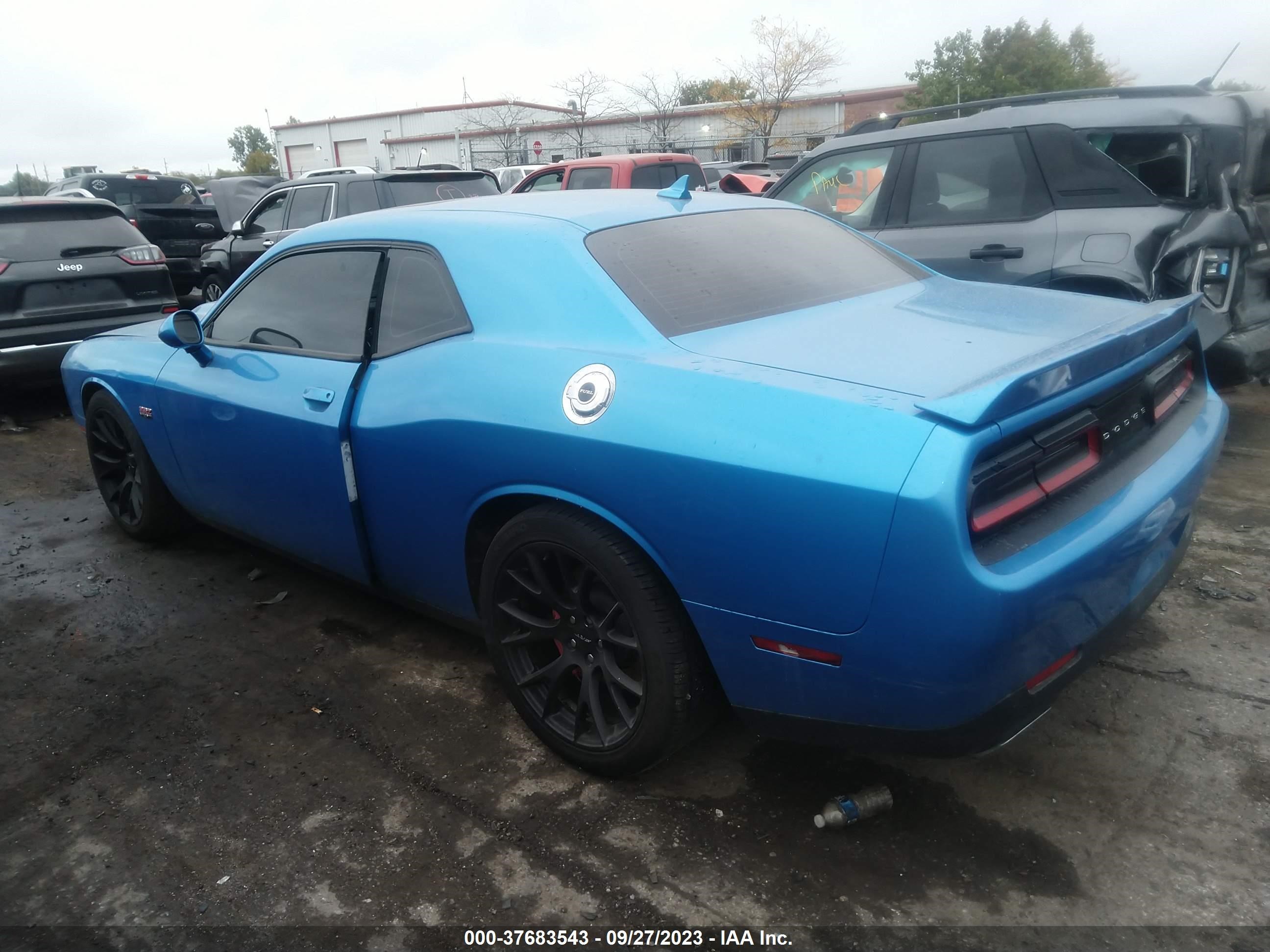 Photo 2 VIN: 2C3CDZDJ4FH833558 - DODGE CHALLENGER 