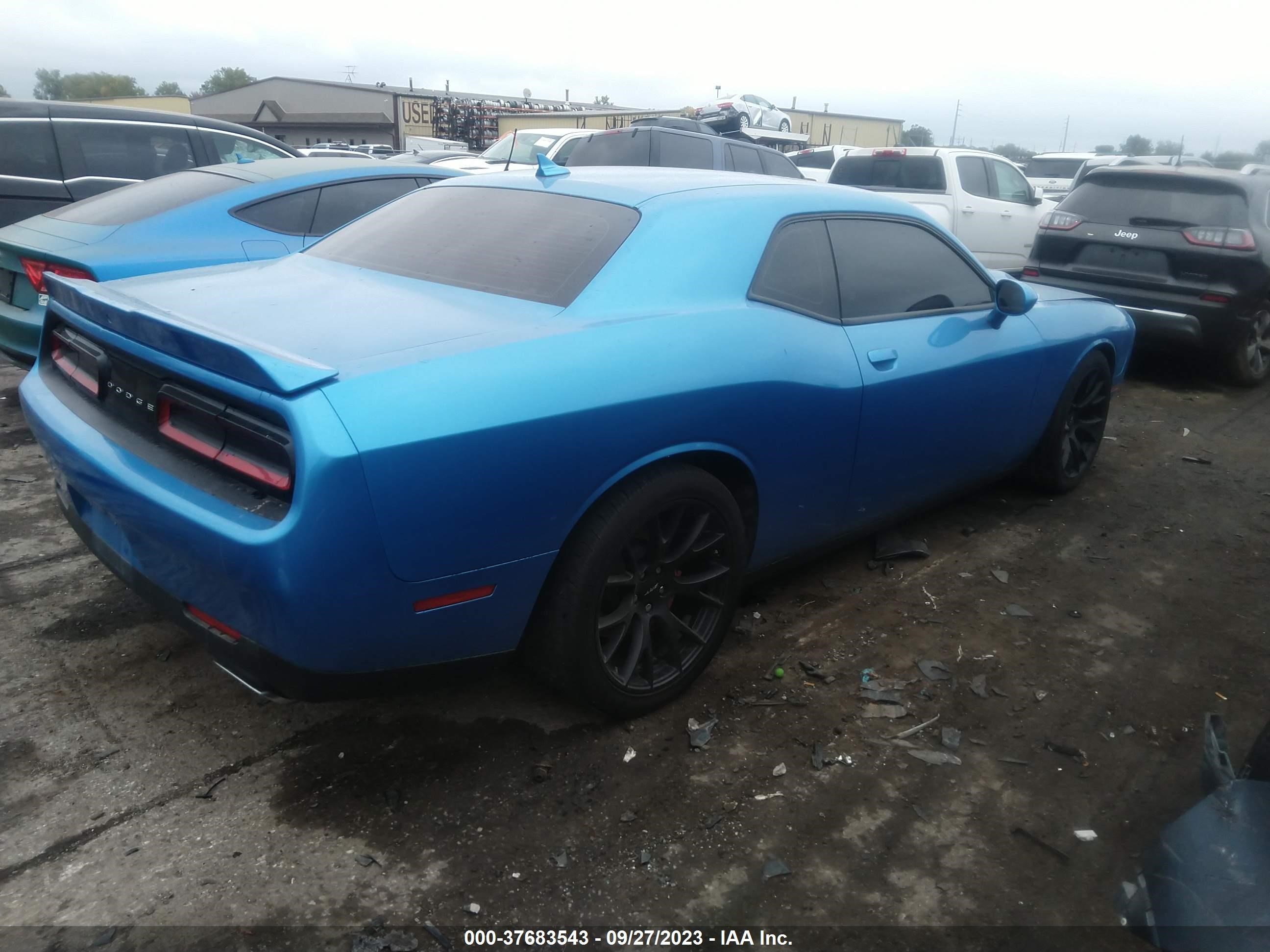 Photo 3 VIN: 2C3CDZDJ4FH833558 - DODGE CHALLENGER 