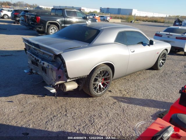 Photo 3 VIN: 2C3CDZDJ8FH905961 - DODGE CHALLENGER 