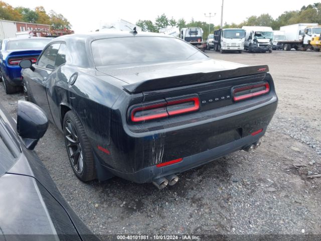 Photo 2 VIN: 2C3CDZDJXFH822189 - DODGE CHALLENGER 