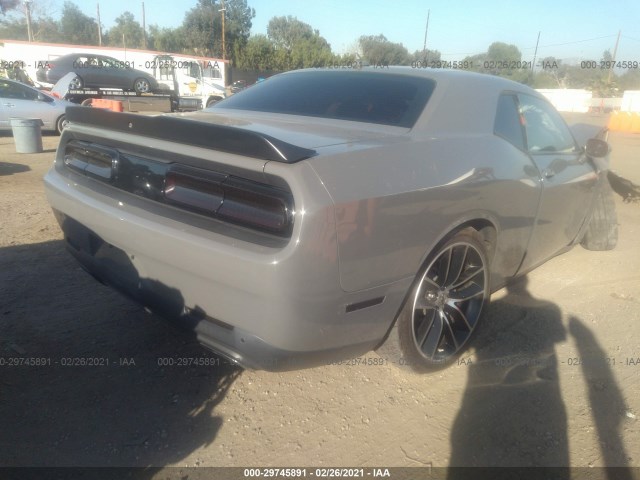 Photo 3 VIN: 2C3CDZFJ0JH128469 - DODGE CHALLENGER 