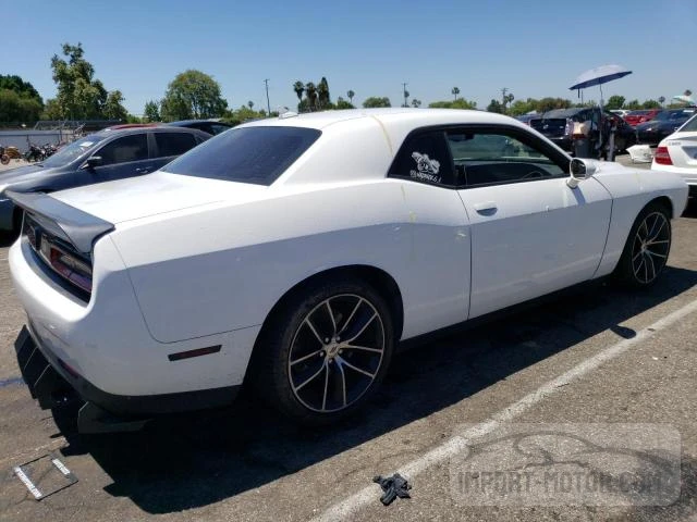 Photo 2 VIN: 2C3CDZFJ0JH152030 - DODGE CHALLENGER 