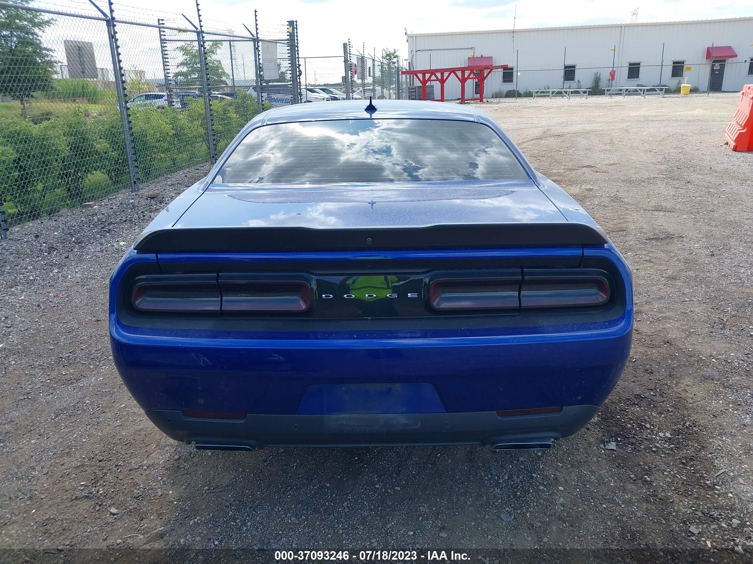 Photo 15 VIN: 2C3CDZFJ0KH723792 - DODGE CHALLENGER 