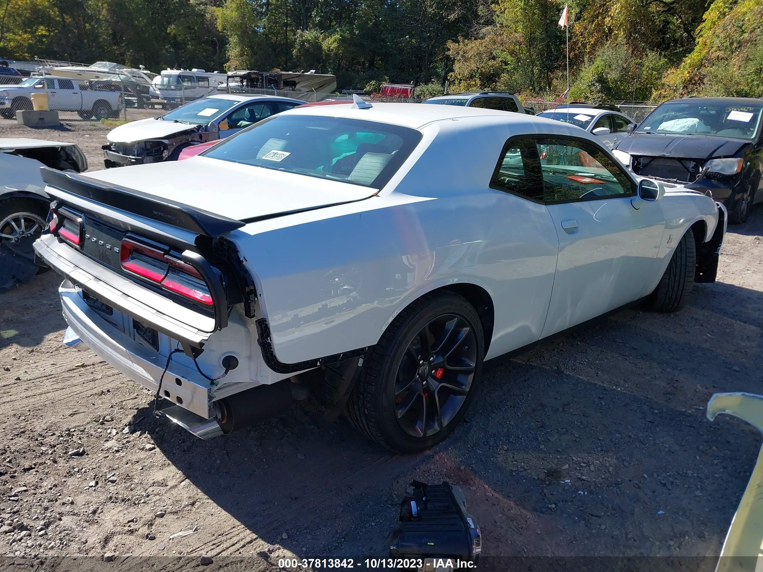 Photo 3 VIN: 2C3CDZFJ0NH254868 - DODGE CHALLENGER 