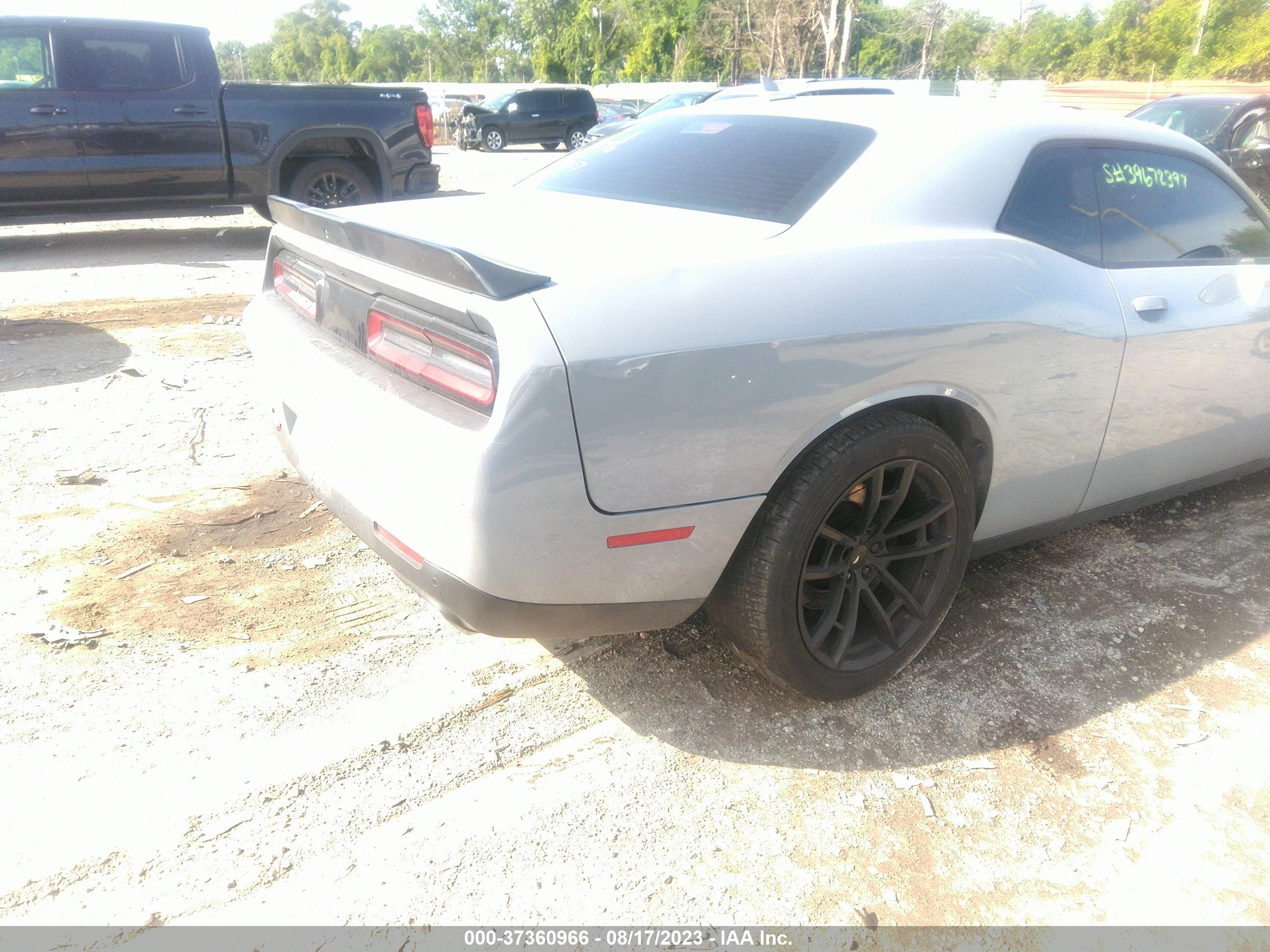 Photo 3 VIN: 2C3CDZFJ1MH521076 - DODGE CHALLENGER 