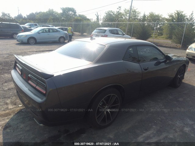 Photo 3 VIN: 2C3CDZFJ2JH204922 - DODGE CHALLENGER 