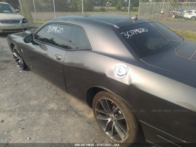 Photo 5 VIN: 2C3CDZFJ2JH204922 - DODGE CHALLENGER 