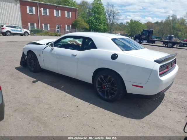 Photo 2 VIN: 2C3CDZFJ2MH530000 - DODGE CHALLENGER 