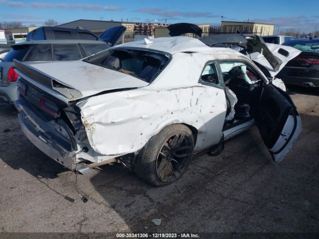 Photo 3 VIN: 2C3CDZFJ2MH614043 - DODGE CHALLENGER 