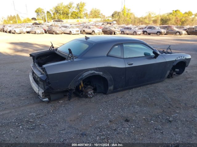 Photo 3 VIN: 2C3CDZFJ3KH533954 - DODGE CHALLENGER 