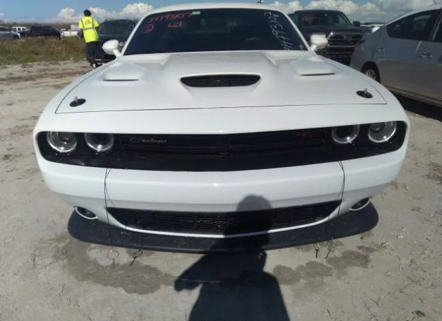 Photo 5 VIN: 2C3CDZFJ3KH544744 - DODGE CHALLENGER 