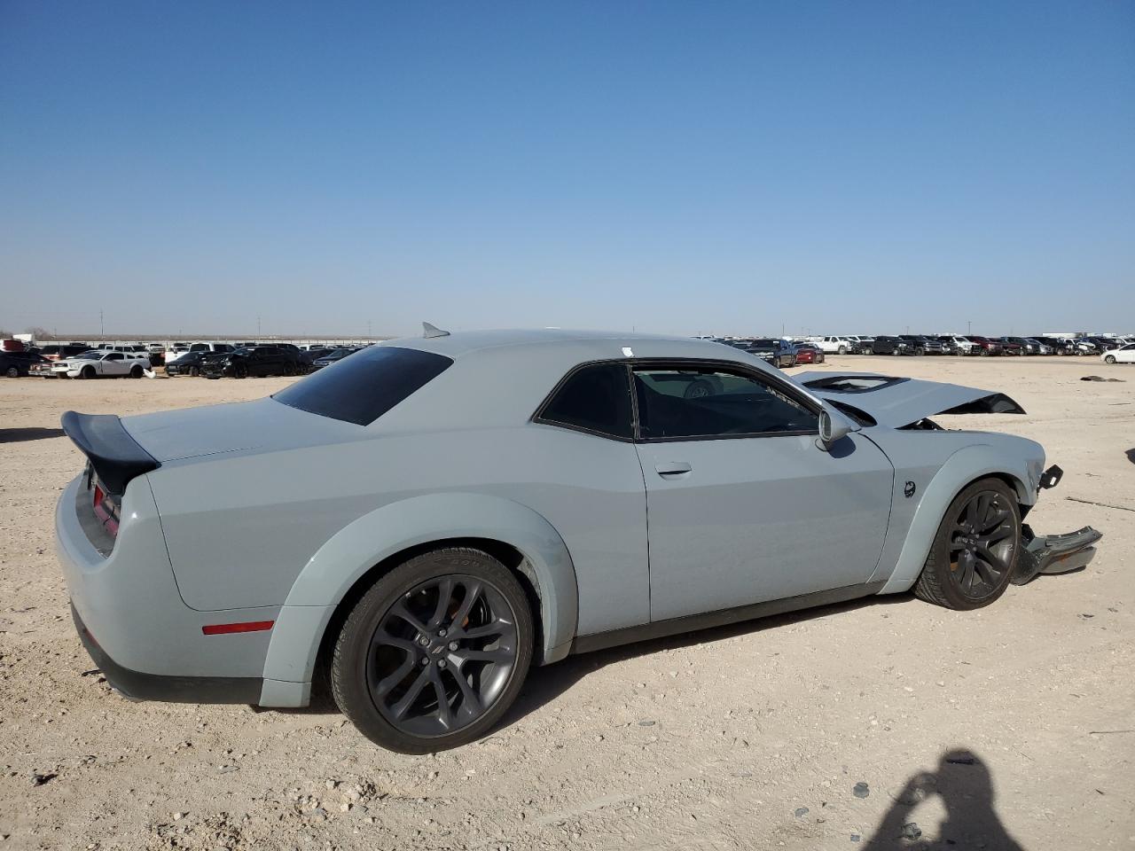 Photo 2 VIN: 2C3CDZFJ3NH178370 - DODGE CHALLENGER 