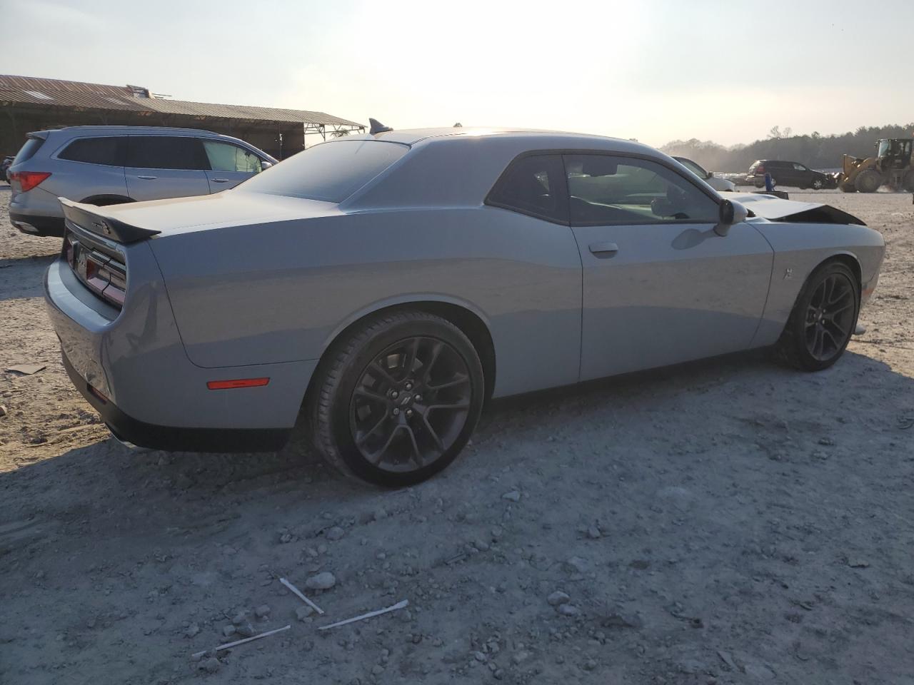 Photo 2 VIN: 2C3CDZFJ3NH184878 - DODGE CHALLENGER 