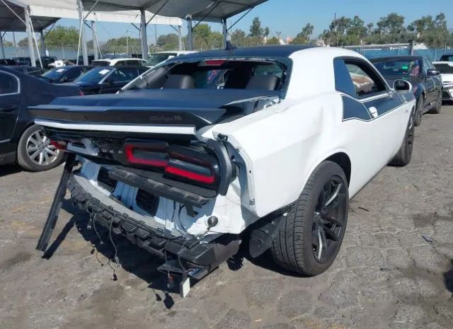 Photo 3 VIN: 2C3CDZFJ3NH211609 - DODGE CHALLENGER 