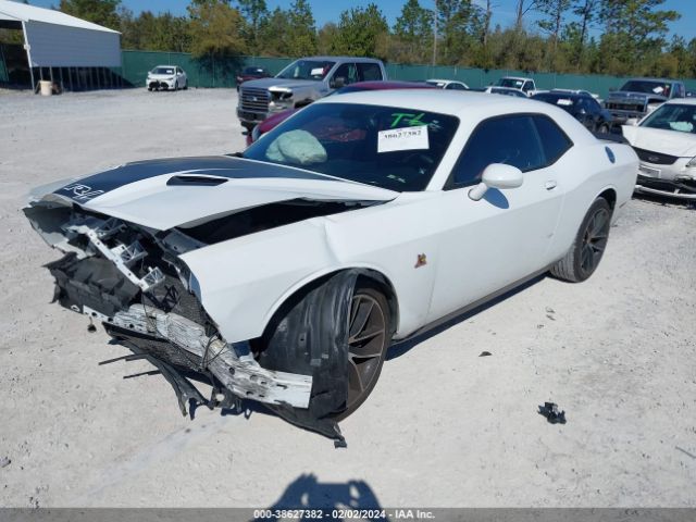 Photo 1 VIN: 2C3CDZFJ4FH701008 - DODGE CHALLENGER 