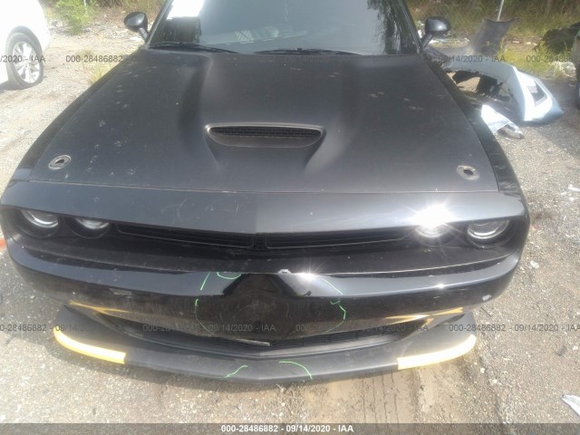 Photo 5 VIN: 2C3CDZFJ4JH202413 - DODGE CHALLENGER 