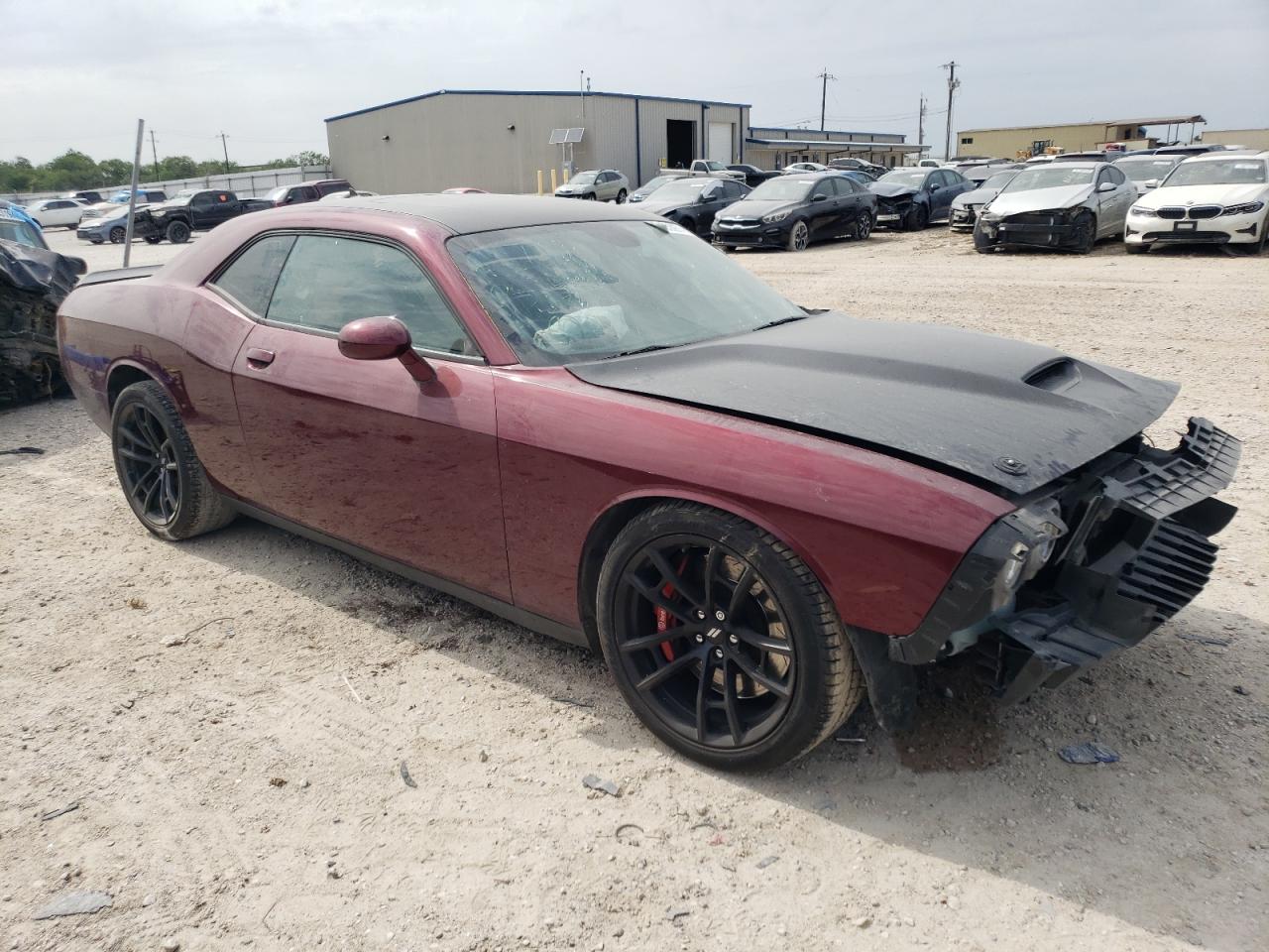 Photo 3 VIN: 2C3CDZFJ5JH111912 - DODGE CHALLENGER 