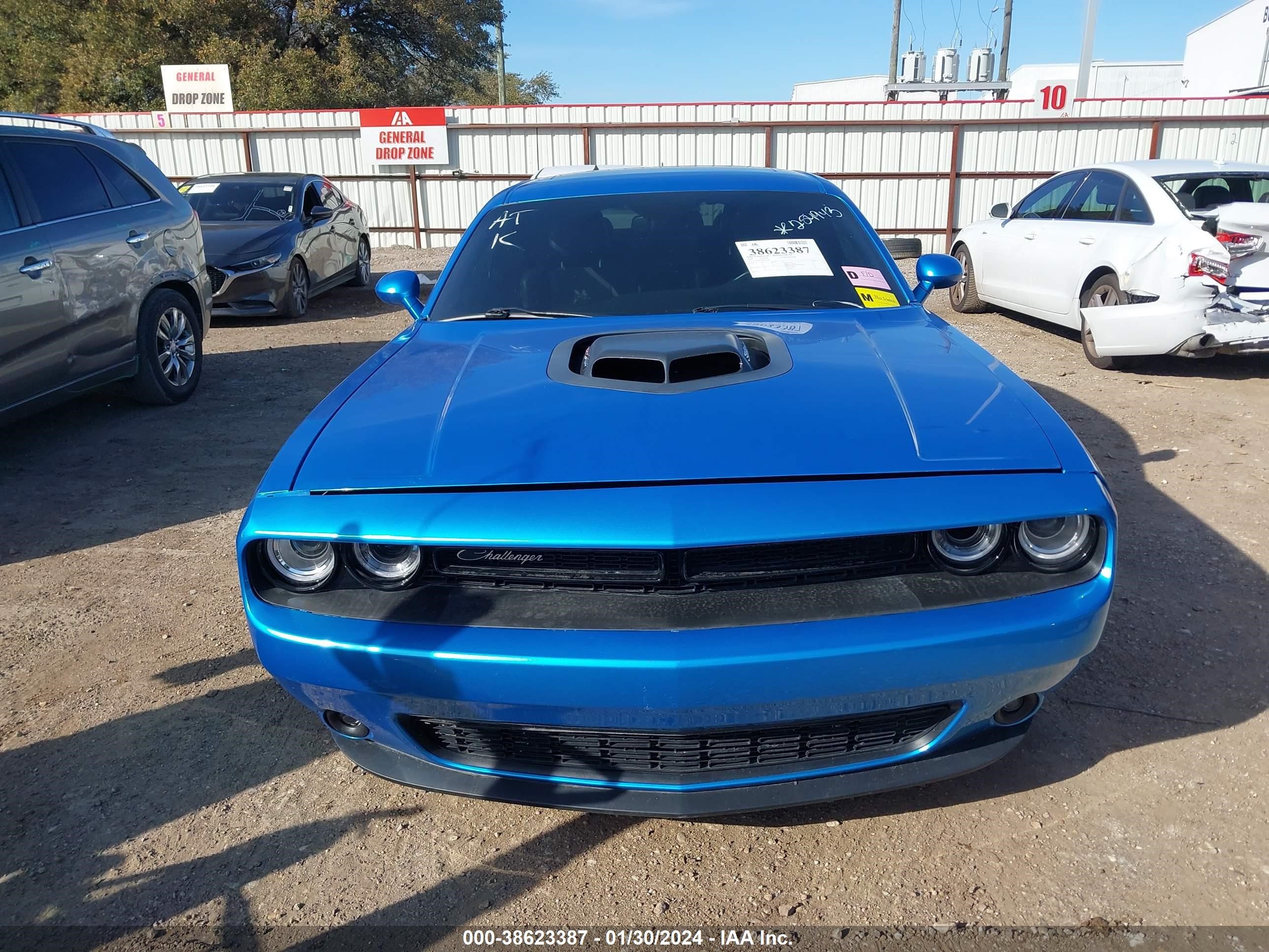 Photo 11 VIN: 2C3CDZFJ6GH254943 - DODGE CHALLENGER 