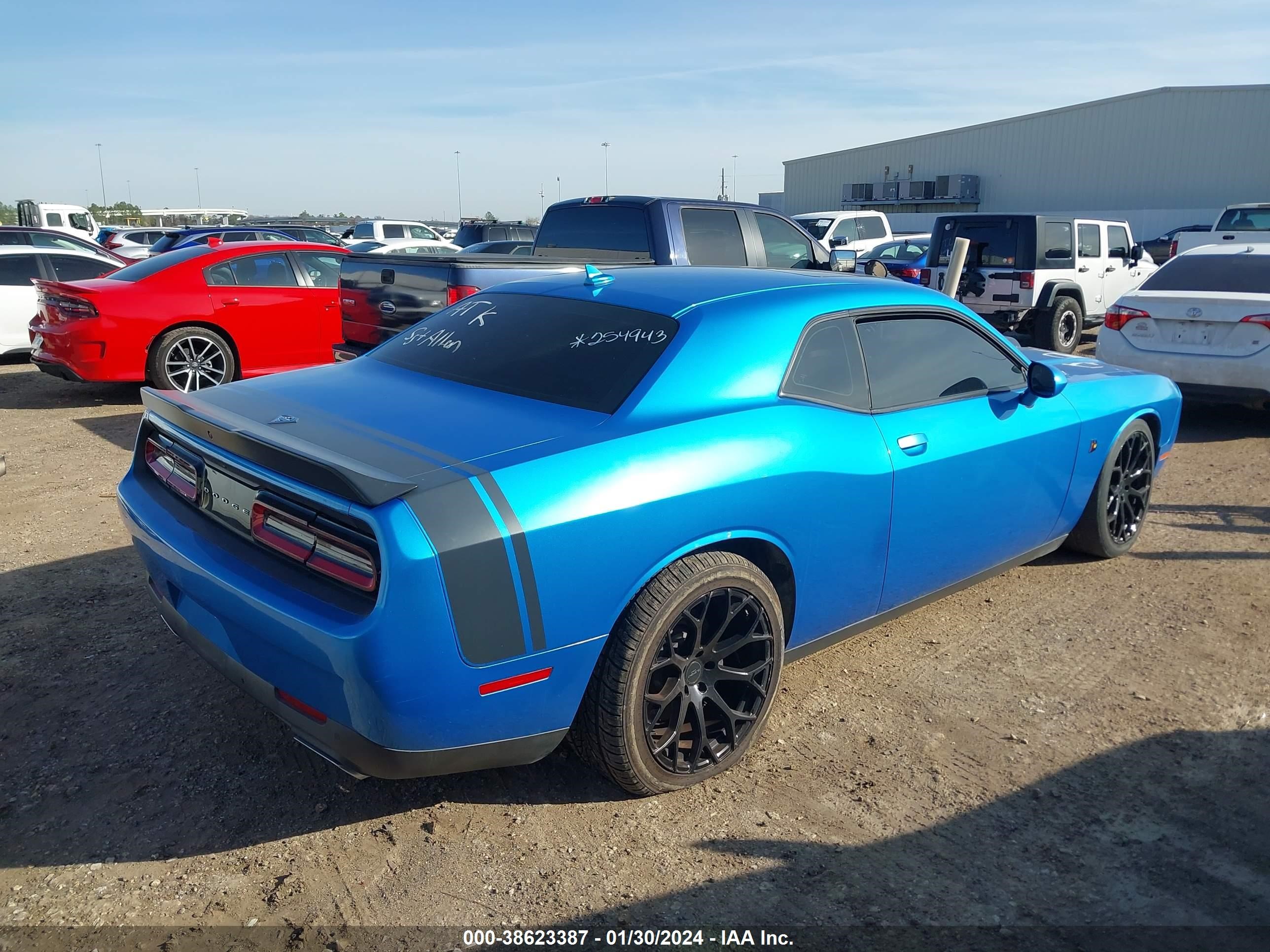 Photo 3 VIN: 2C3CDZFJ6GH254943 - DODGE CHALLENGER 