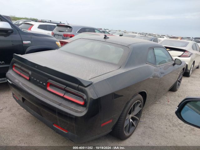 Photo 3 VIN: 2C3CDZFJ6GH279258 - DODGE CHALLENGER 