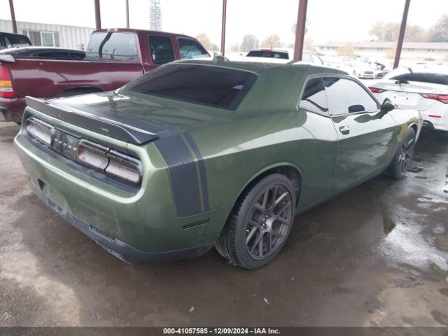 Photo 3 VIN: 2C3CDZFJ6KH574921 - DODGE CHALLENGER 