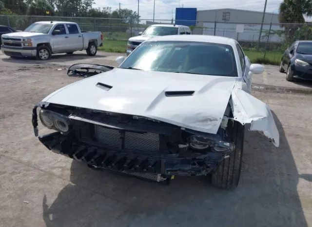 Photo 5 VIN: 2C3CDZFJ8FH809356 - DODGE CHALLENGER 