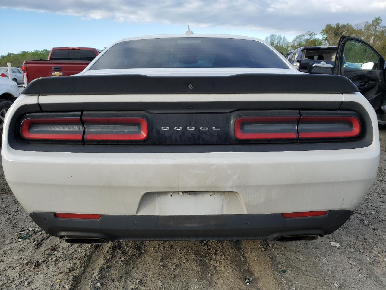 Photo 5 VIN: 2C3CDZFJ8GH177685 - DODGE CHALLENGER 