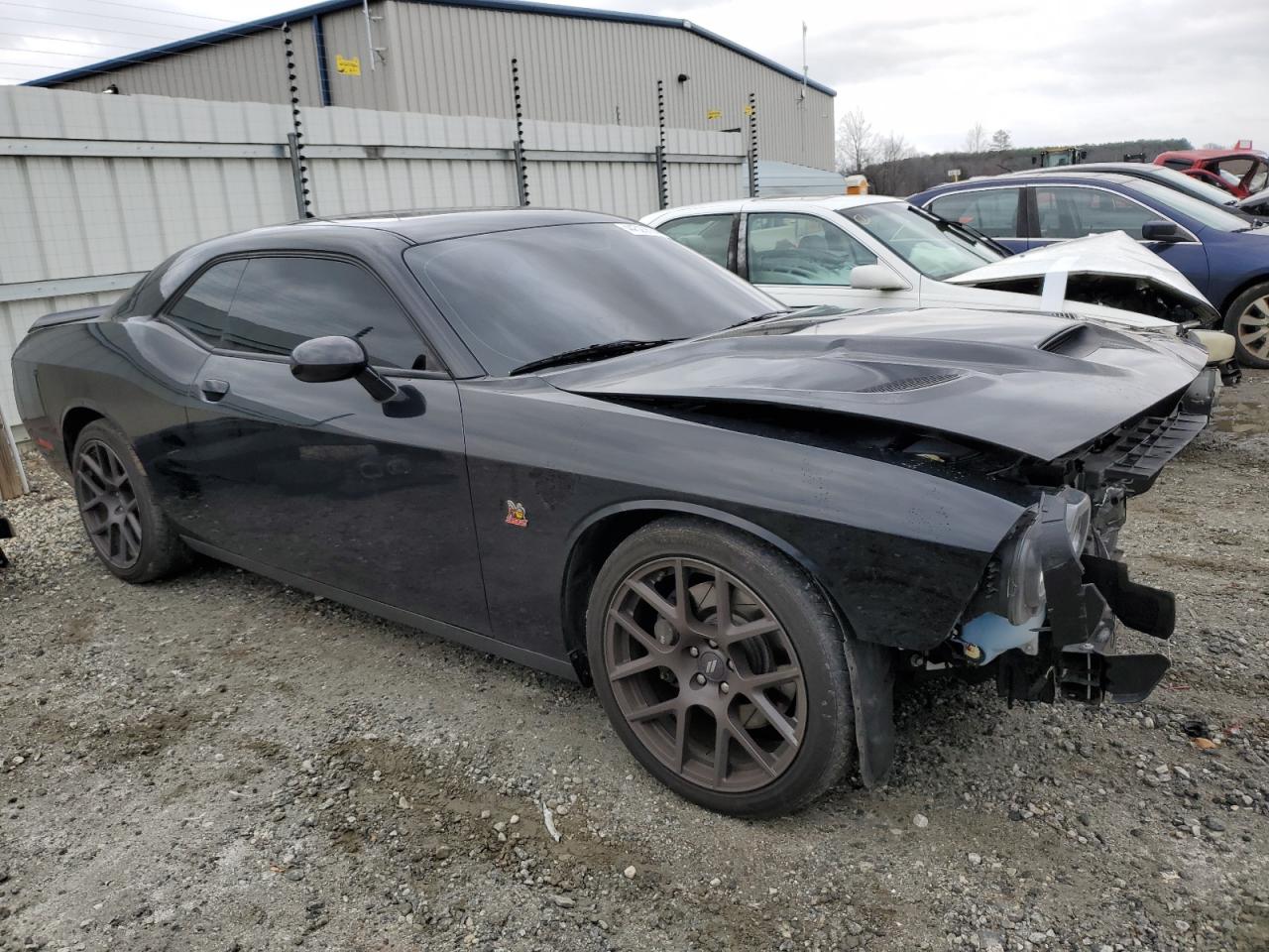 Photo 3 VIN: 2C3CDZFJ8KH661509 - DODGE CHALLENGER 