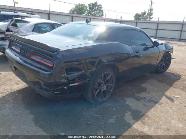 Photo 3 VIN: 2C3CDZFJ9JH122069 - DODGE CHALLENGER 