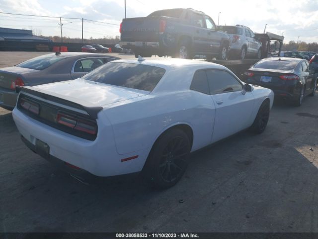 Photo 3 VIN: 2C3CDZFJ9KH507519 - DODGE CHALLENGER 