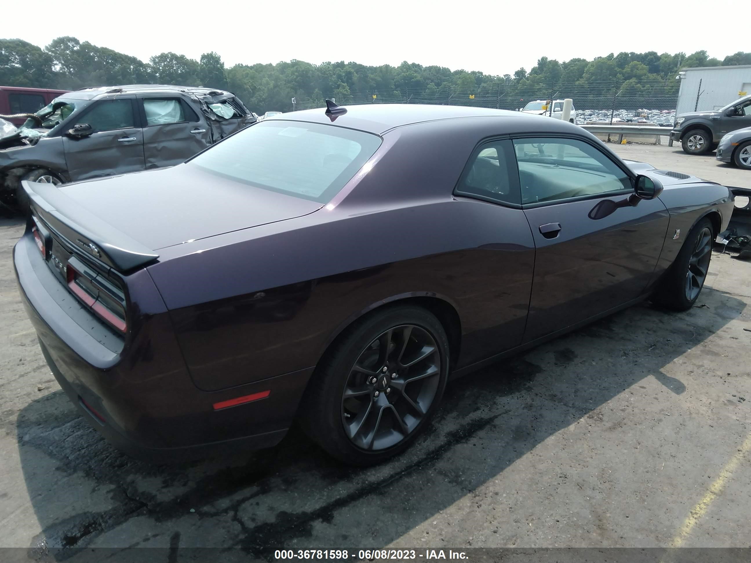 Photo 3 VIN: 2C3CDZFJ9LH218318 - DODGE CHALLENGER 