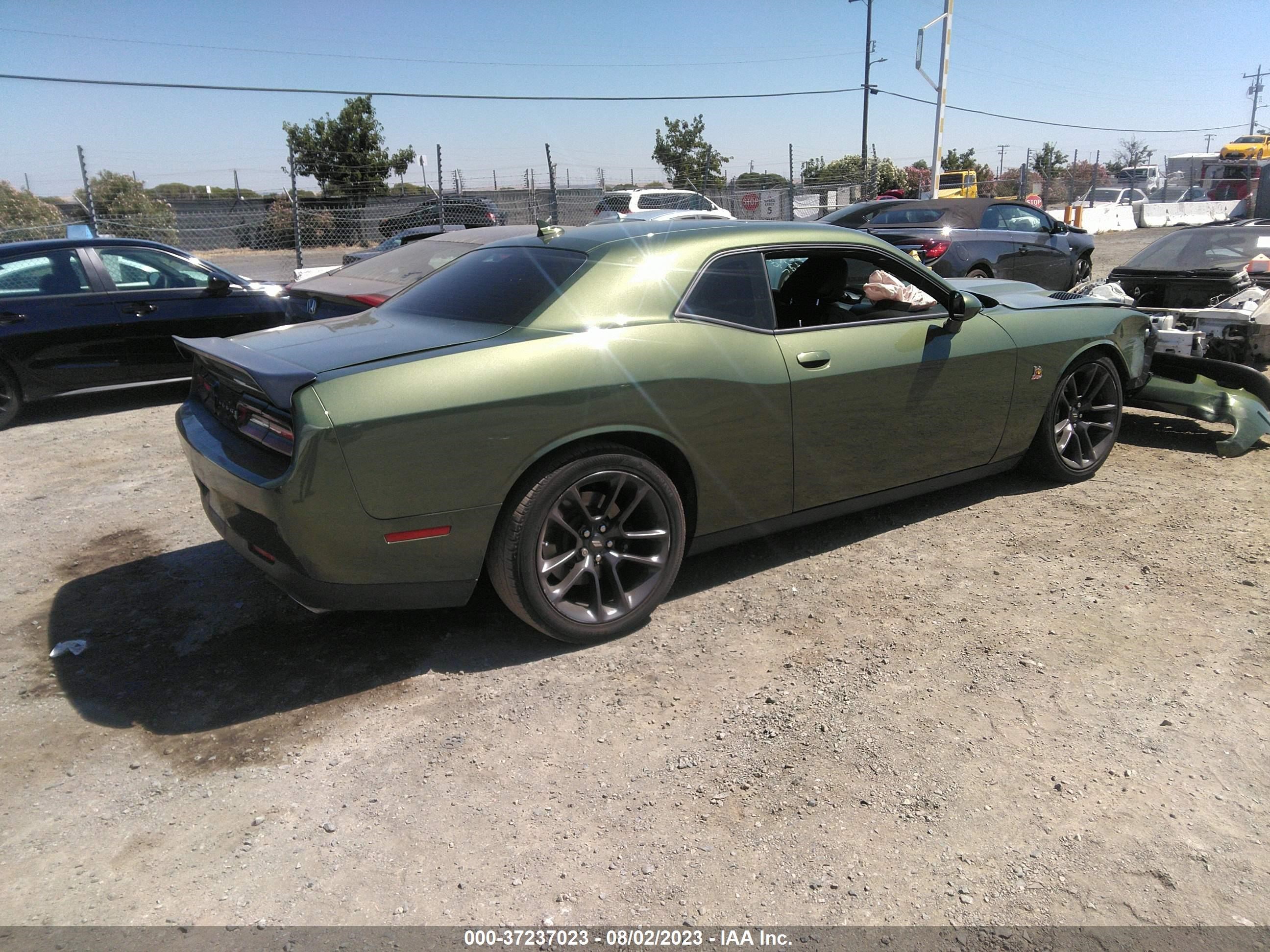 Photo 3 VIN: 2C3CDZFJ9PH518026 - DODGE CHALLENGER 