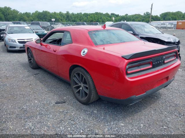 Photo 2 VIN: 2C3CDZFJXFH803817 - DODGE CHALLENGER 