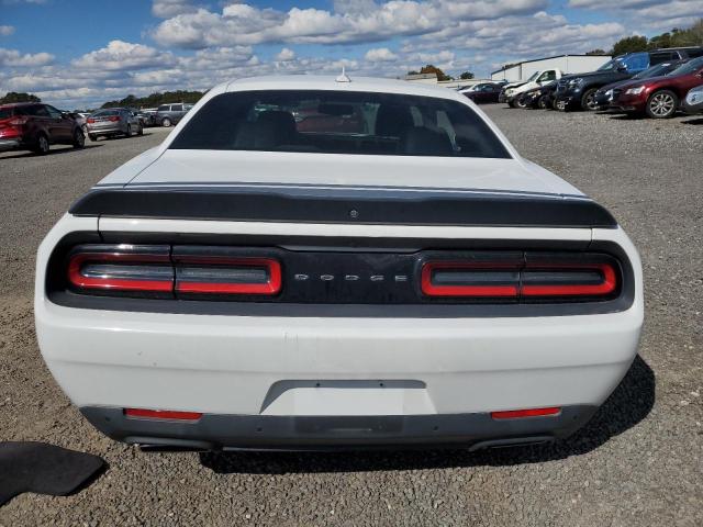 Photo 5 VIN: 2C3CDZFJXGH162556 - DODGE CHALLENGER 