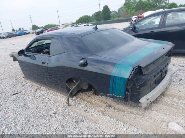 Photo 2 VIN: 2C3CDZFJXJH143352 - DODGE CHALLENGER 