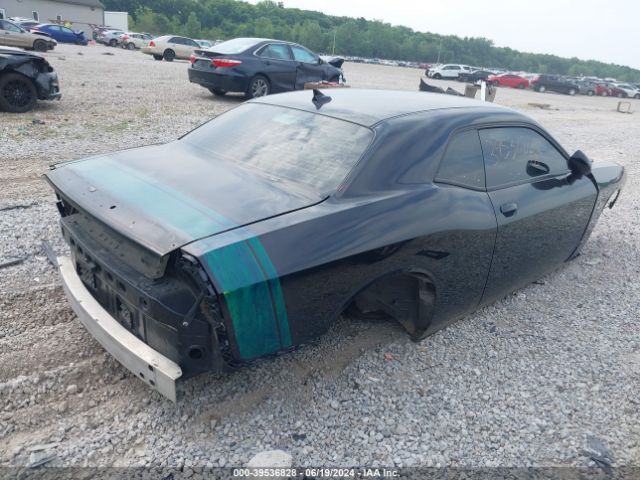 Photo 3 VIN: 2C3CDZFJXJH143352 - DODGE CHALLENGER 