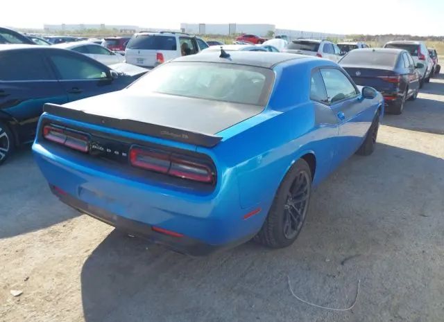 Photo 3 VIN: 2C3CDZFJXJH287032 - DODGE CHALLENGER 