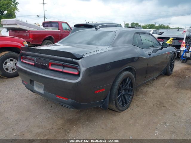 Photo 3 VIN: 2C3CDZFJXKH719233 - DODGE CHALLENGER 