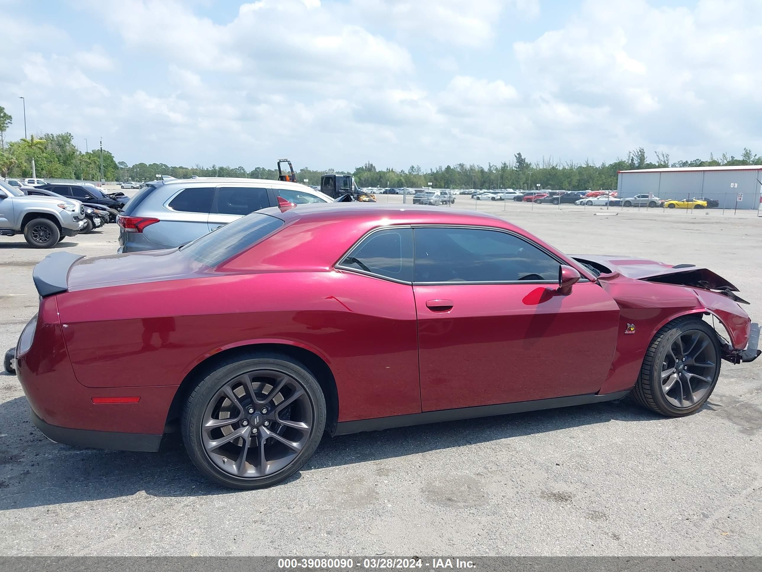 Photo 13 VIN: 2C3CDZFJXNH182237 - DODGE CHALLENGER 