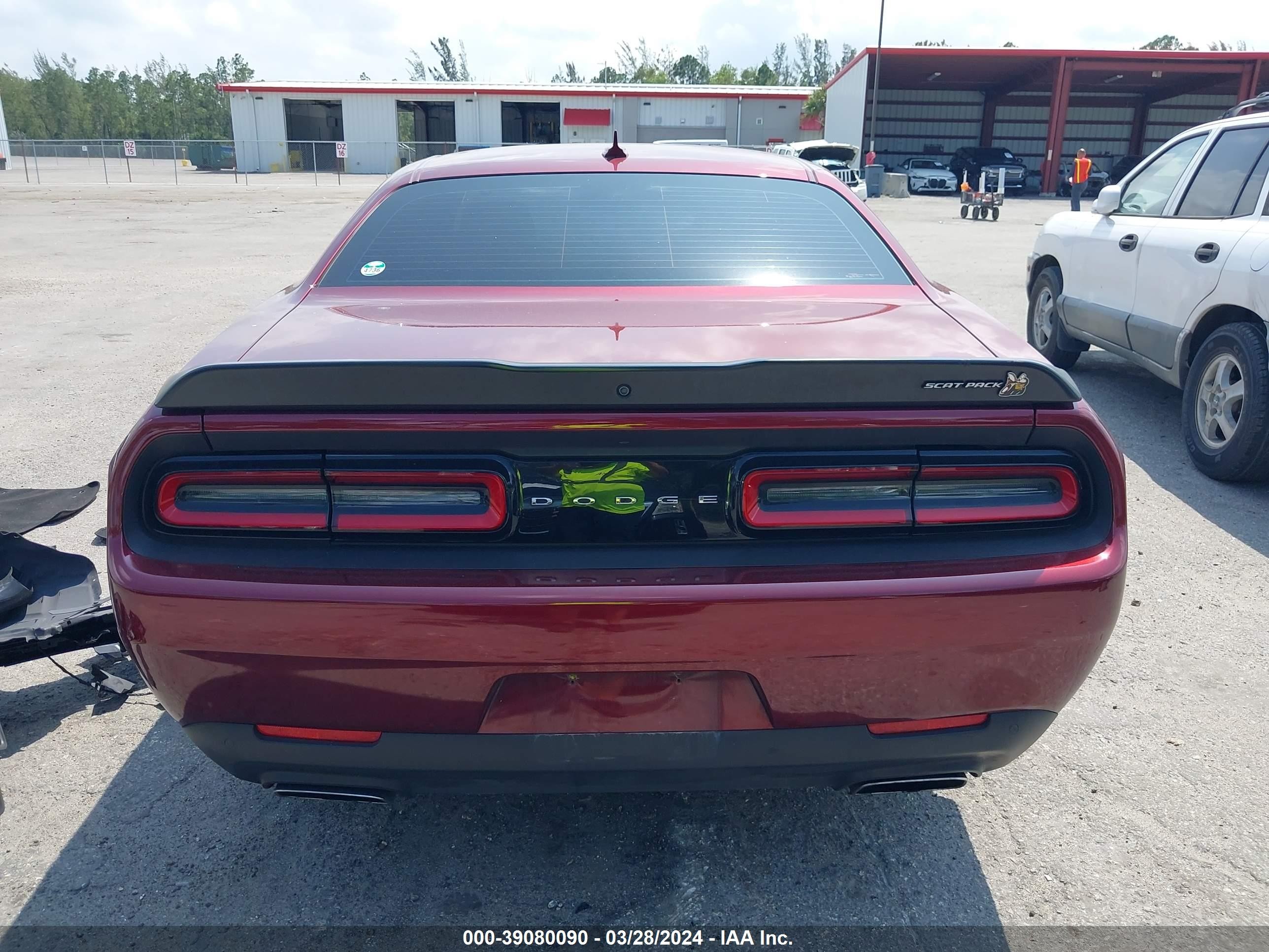 Photo 16 VIN: 2C3CDZFJXNH182237 - DODGE CHALLENGER 