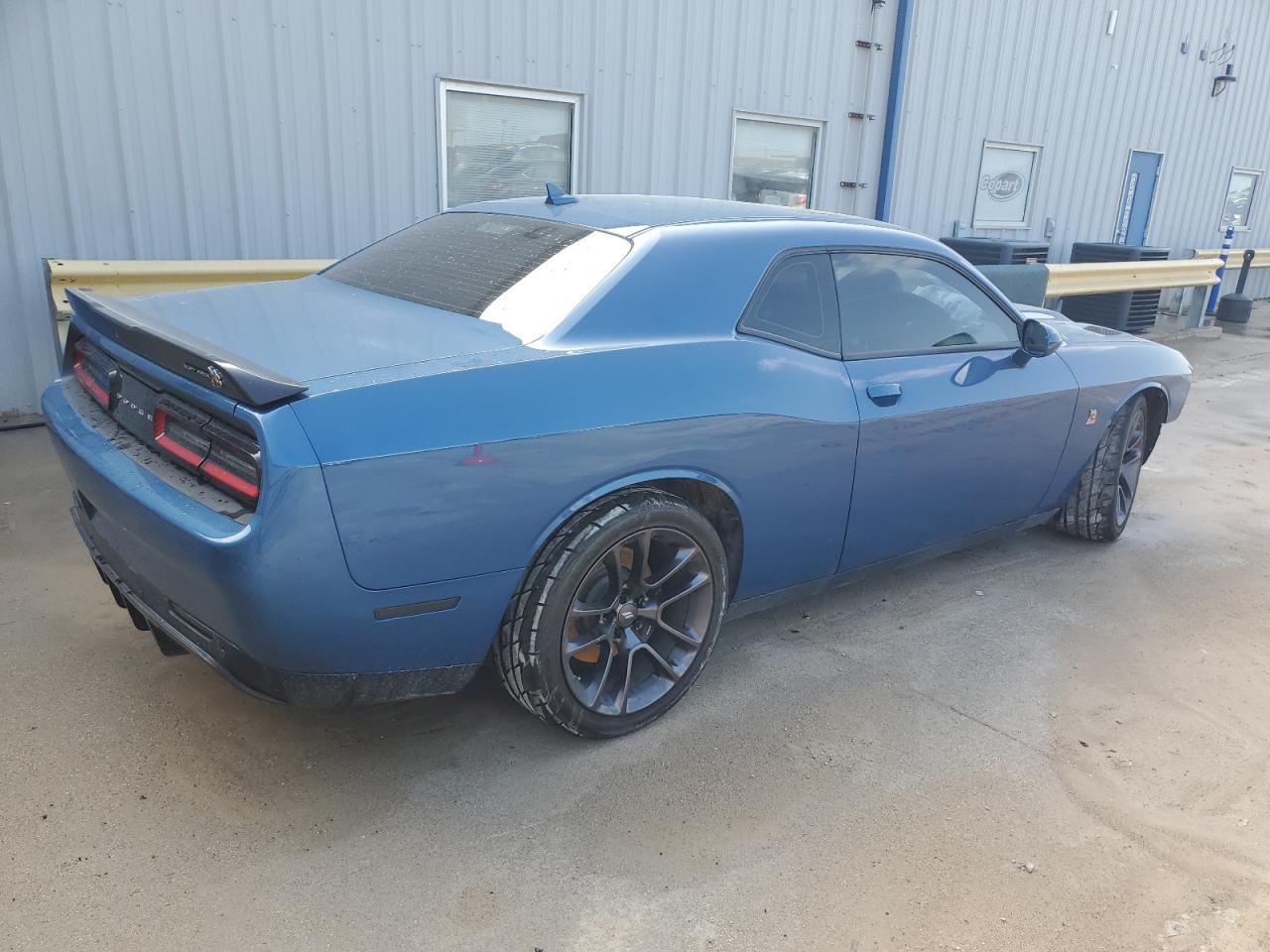 Photo 2 VIN: 2C3CDZFJXPH526538 - DODGE CHALLENGER 