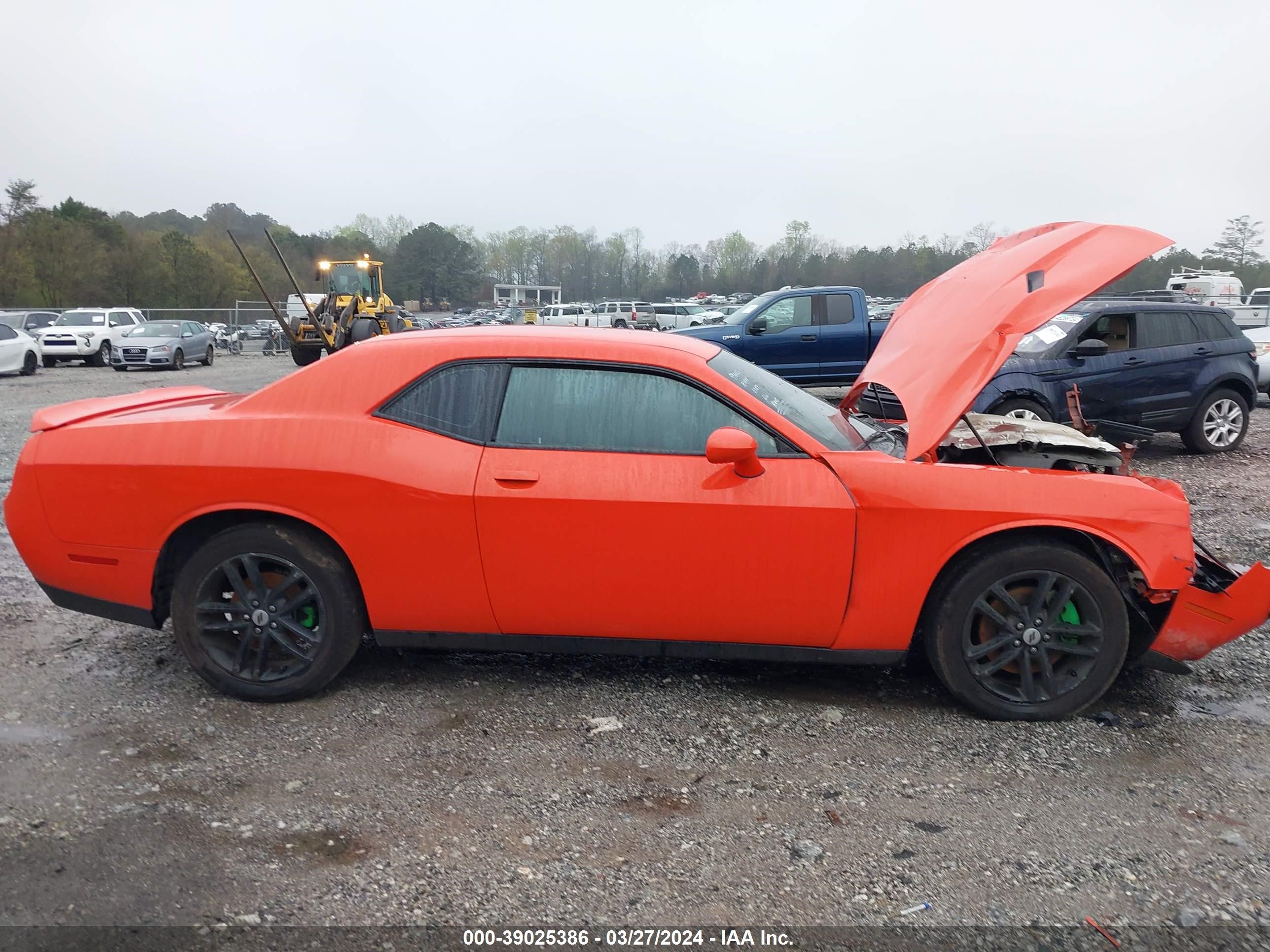 Photo 12 VIN: 2C3CDZGG2KH690359 - DODGE CHALLENGER 