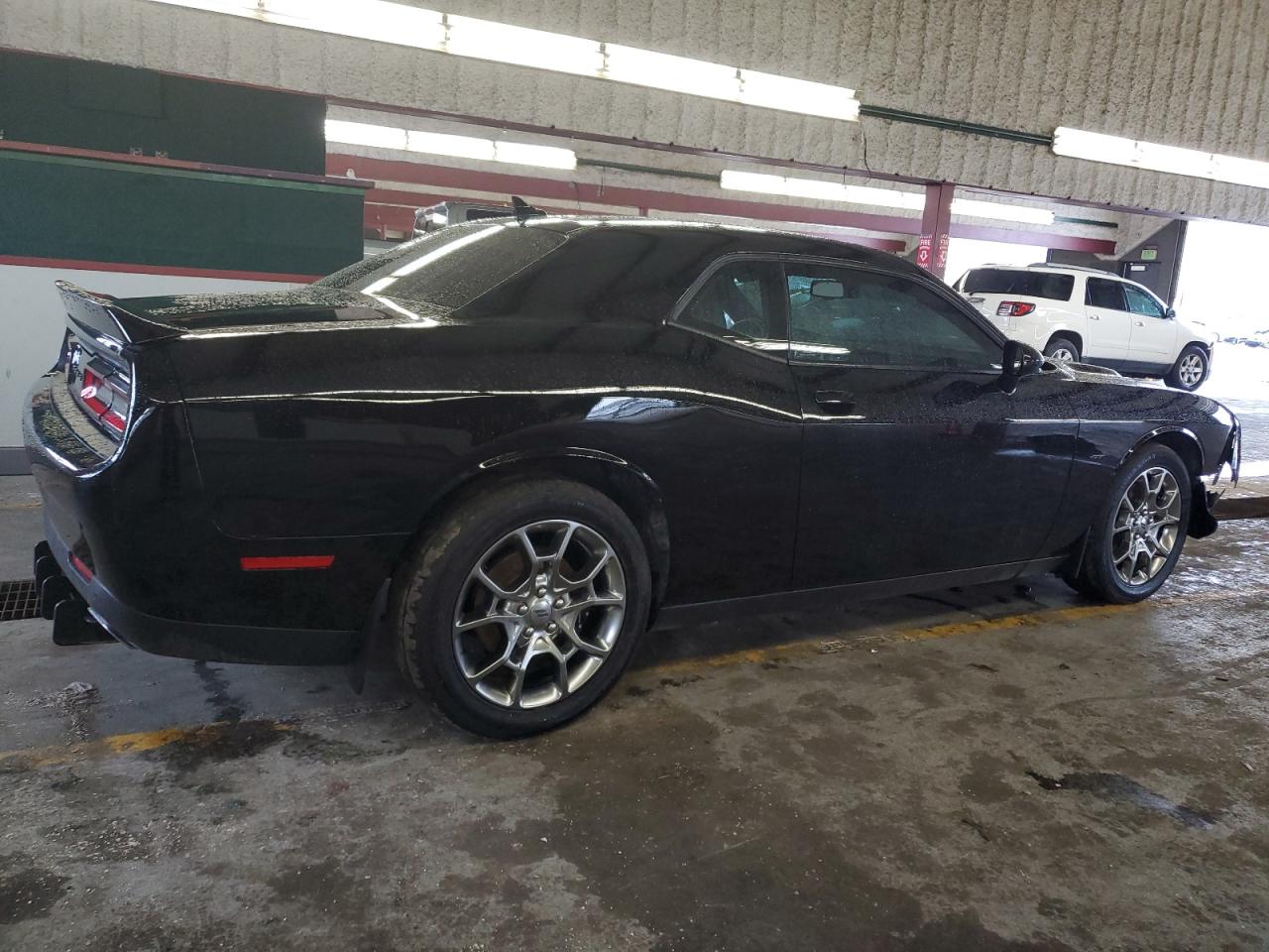 Photo 2 VIN: 2C3CDZGG3HH574662 - DODGE CHALLENGER 