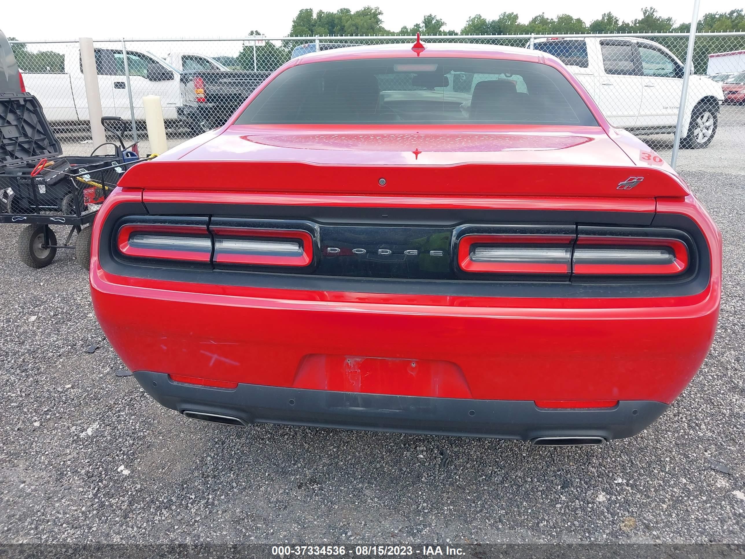 Photo 16 VIN: 2C3CDZGG4JH124346 - DODGE CHALLENGER 